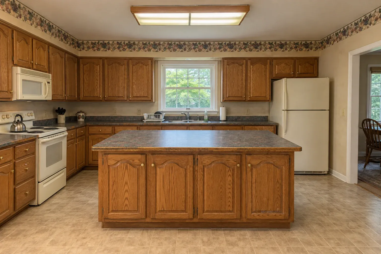 Oak kitchen in Scottsdale before remodeling